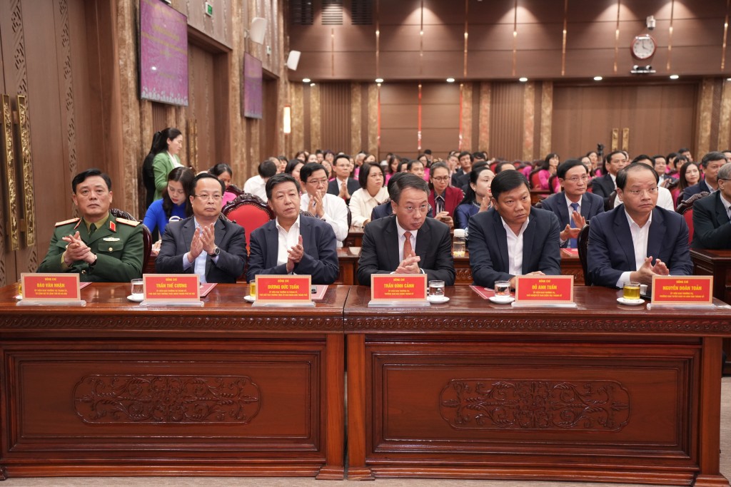 Dấu son 76 năm: Trường Lê Hồng Phong đạt chuẩn mức 1