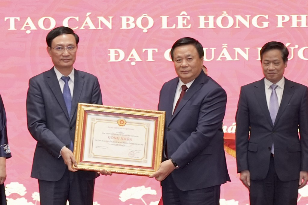 Dấu son 76 năm: Trường Lê Hồng Phong đạt chuẩn mức 1