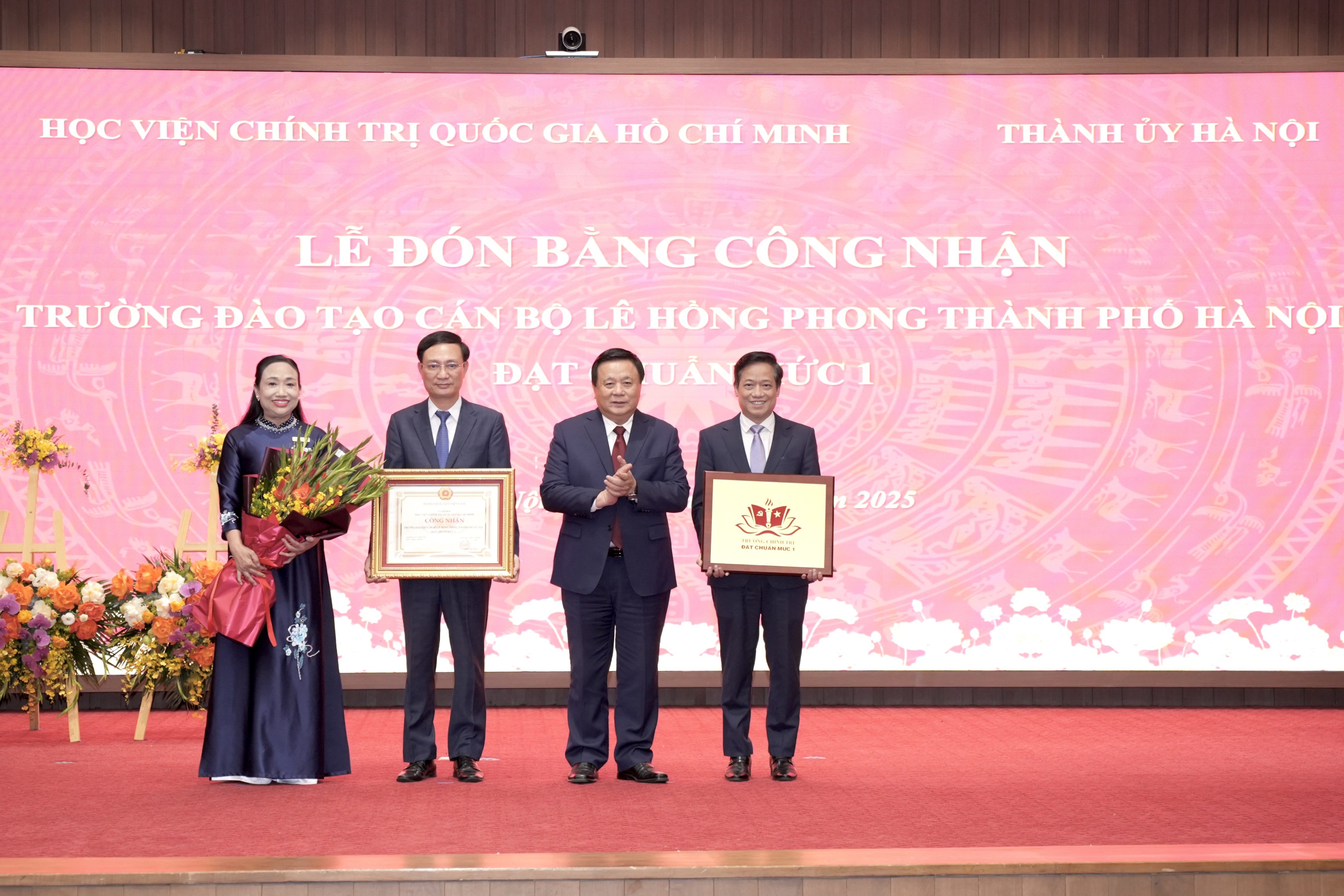 Dấu son 76 năm: Trường Lê Hồng Phong đạt chuẩn mức 1