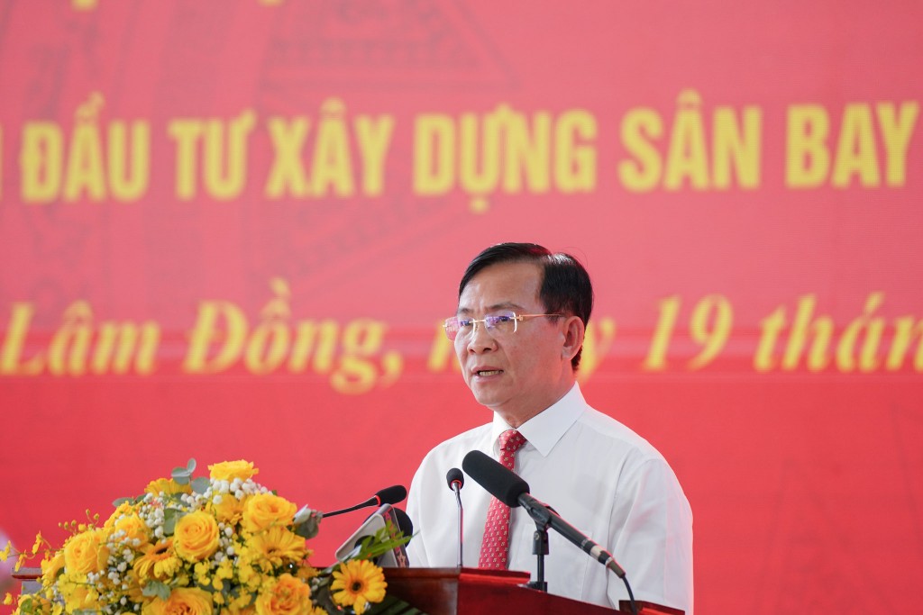 Chủ tịch UBND tỉnh Lâm Đồng Hồ Văn Mười phát biểu tại buổi lễ