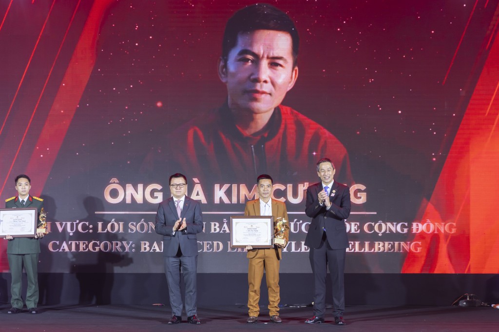  ông Hà Kim Cương, Giám đốc Công ty TNHH Thương mại và Truyền thông CBH (Cao Bằng)