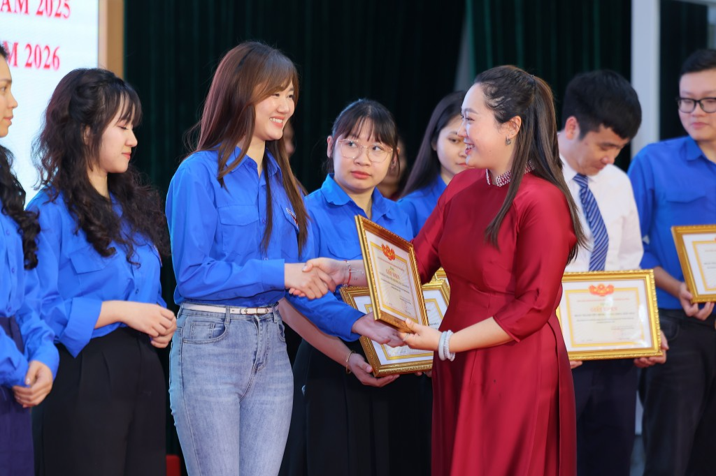 Dấu ấn nổi bật của Mặt trận và đoàn thể phường Ba Đình 2025