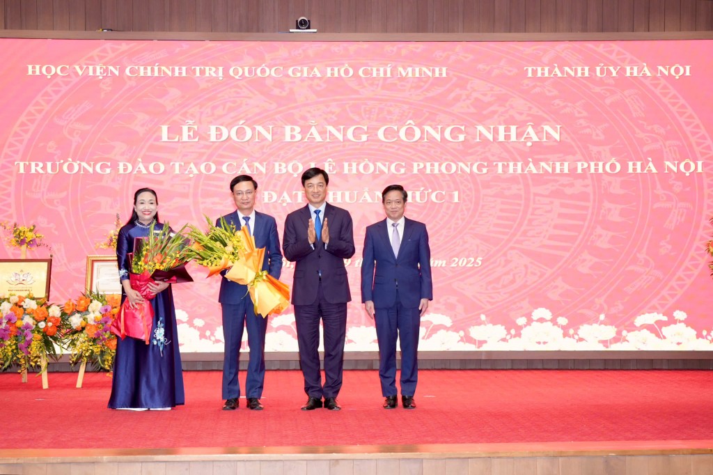 Ghi nhận những nỗ lực, phấn đấu trở thành trường bồi dưỡng cán bộ chất lượng cao, hiện đại