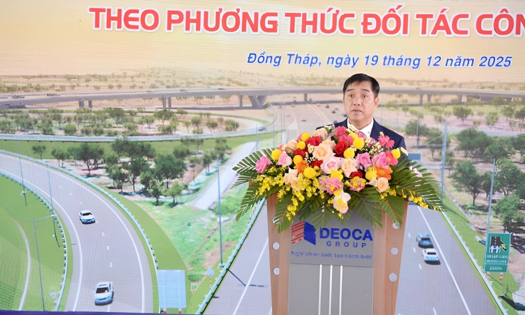 Ông Hồ Minh Hoàng, Chủ tịch HĐQT Tập đoàn Đèo Cả phát biểu tại Lễ khởi công.