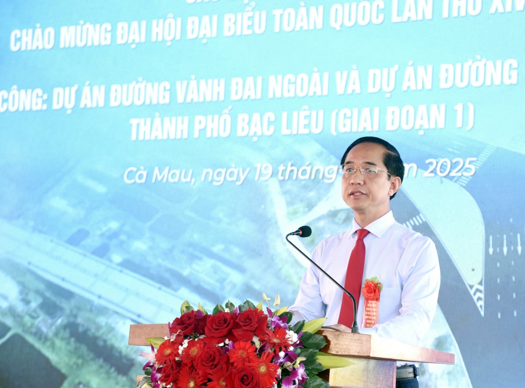 Hồ Thanh Thủy - Phó Bí thư Tỉnh ủy, Chủ tịch UBMTTQ Việt Nam tỉnh Cà Mau phát biểu chỉ đạo tại buổi lễ.