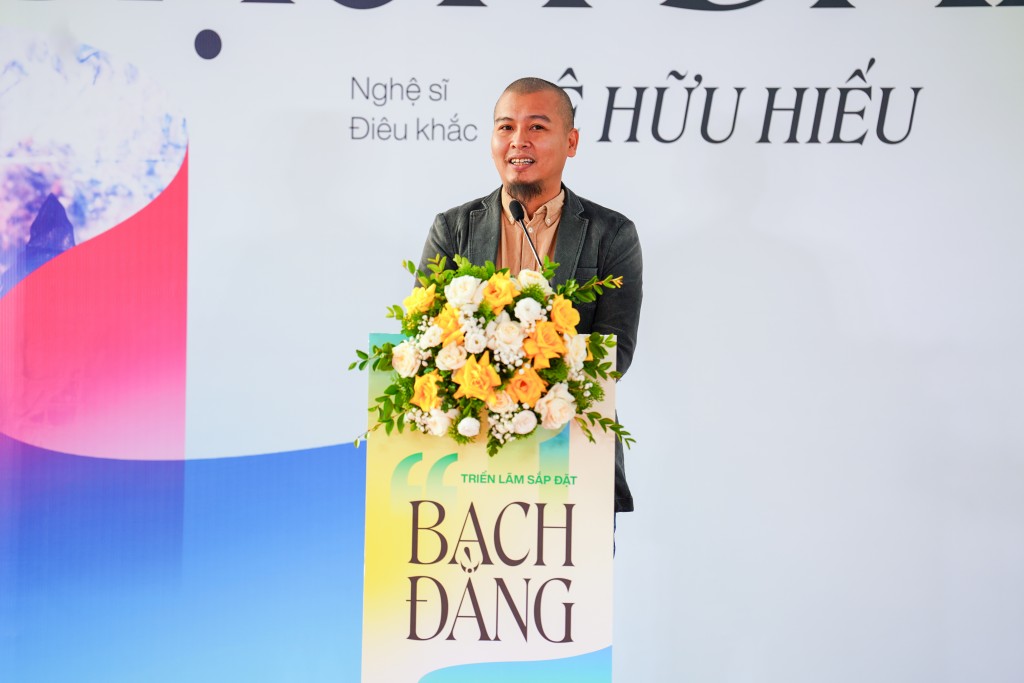 Nghệ sĩ Lê Hữu Hiếu