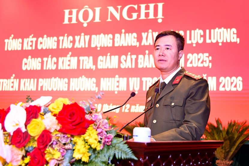 Đại tá Nguyễn Ngọc Quyền, Phó Bí thư Đảng ủy, Phó Giám đốc CATP chủ trì hội nghị.