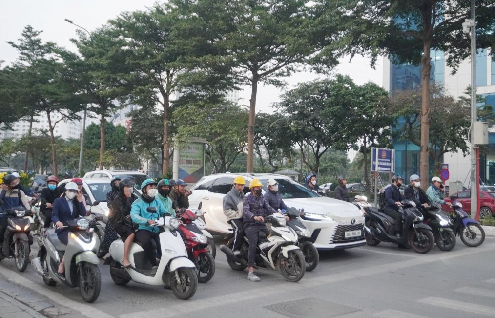 Sinh viên Thủ đô hướng tới văn hóa giao thông văn minh