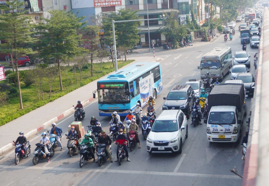 Sinh viên Thủ đô hướng tới văn hóa giao thông văn minh Sinh viên Thủ đô hướng tới văn hóa giao thông văn minh