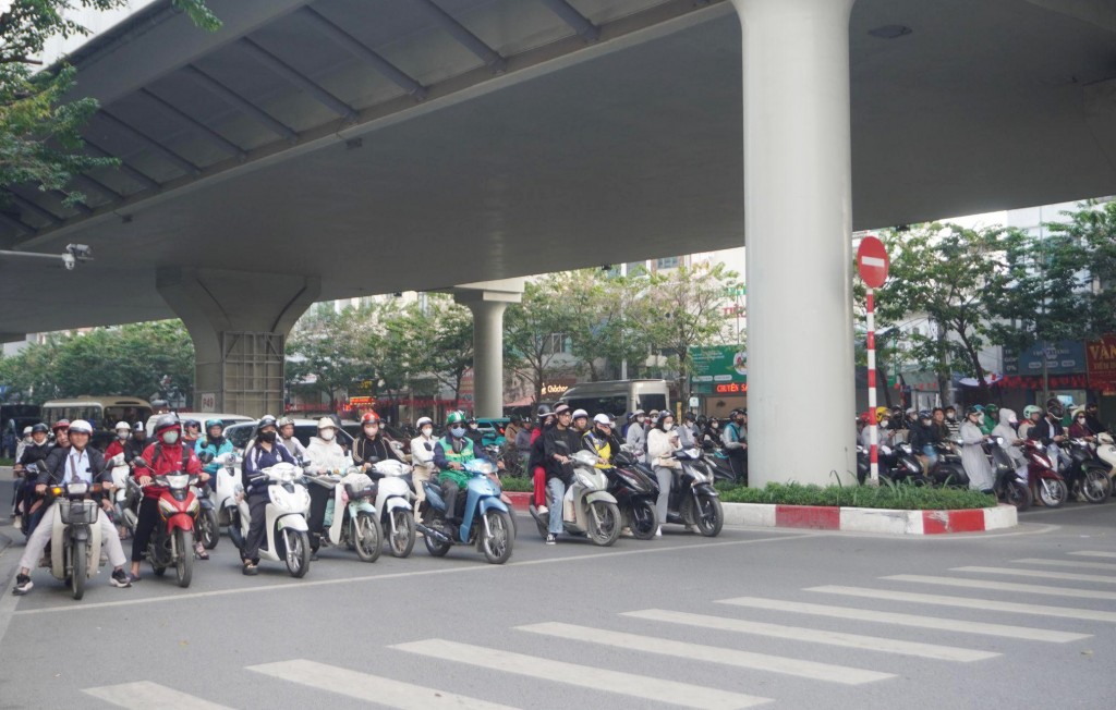 Sinh viên Thủ đô hướng tới văn hóa giao thông văn minh Sinh viên Thủ đô hướng tới văn hóa giao thông văn minh