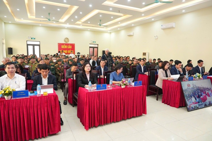 Cử tri kiến nghị tháo gỡ khó khăn khi giải quyết các thủ tục liên quan đến đất đai