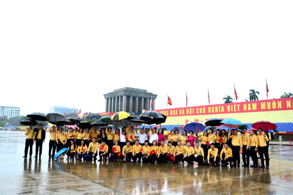 Người Bắc Á vào Lăng viếng Bác nhân kỷ niệm 80 năm Quốc khánh 2/9 Người Bắc Á vào Lăng viếng Bác nhân kỷ niệm 80 năm Quốc khánh 2/9