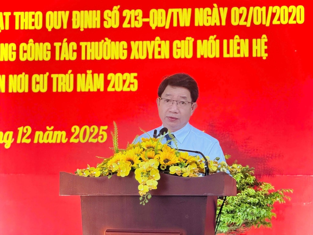 Phó Bí thư Thường trực Đảng ủy Phan Hiệp Hòa thông tin kết quả công tác năm 2025 của xã Bình Mỹ.