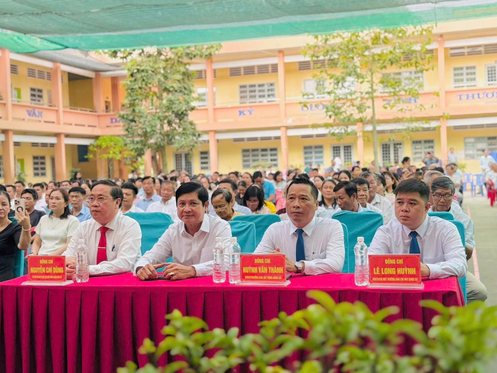 Đảng viên Bình Mỹ chung sức xây dựng xã giàu đẹp nghĩa tình