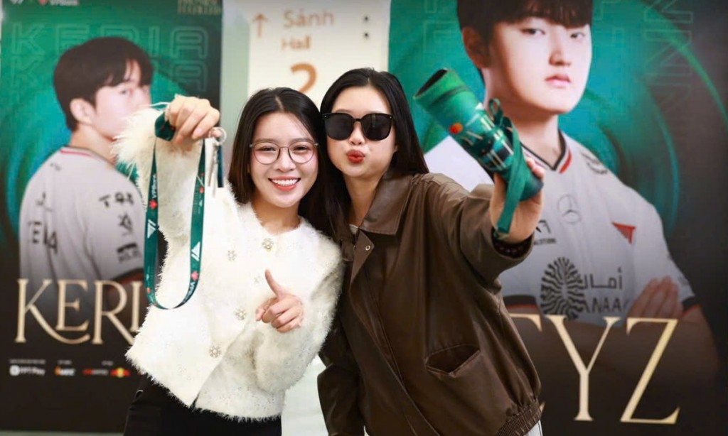 Trai xinh gái đẹp khuấy đảo sự kiện VPBank presents eSport Festival: Legends Unite