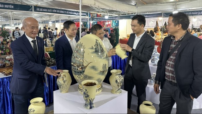 Kết nối tiêu thụ, tìm đầu ra bền vững cho sản phẩm OCOP