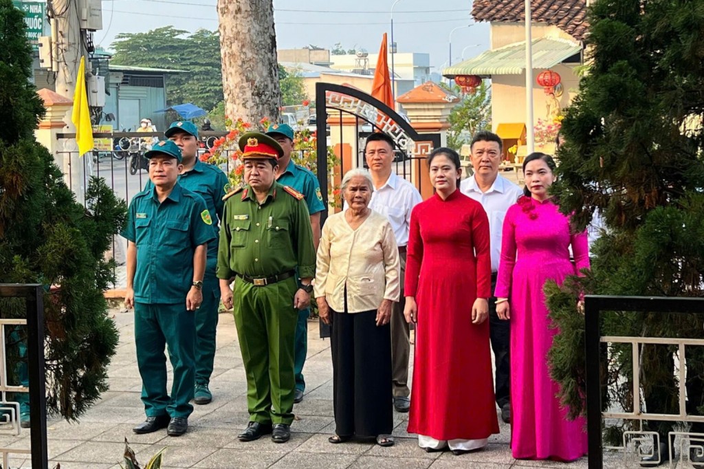 Phường Thuận An họp mặt kỷ niệm Ngày Quân đội Nhân dân Việt Nam