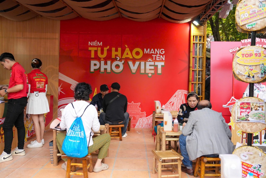 Chung tay lưu giữ và lan tỏa giá trị di sản ẩm thực