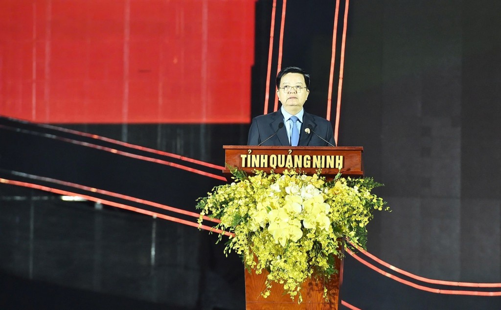 Phó Thủ tướng Mai Văn Chính phát biểu tại Lễ đón nhận Bằng công nhận Quần thể di tích và danh thắng Yên Tử - Vĩnh Nghiêm - Côn Sơn, Kiếp Bạc là Di sản văn hóa thế giới - Ảnh: VGP/Giang Thanh