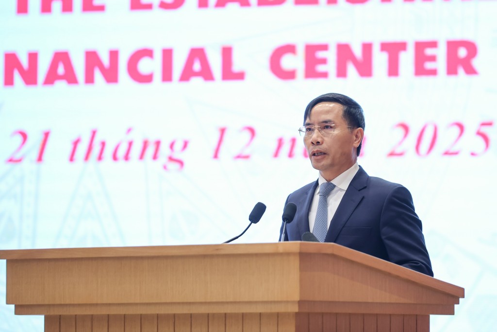 Chủ tịch UBND TP. Đà Nẵng Phạm Đức Ấn phát biểu tại Phiên họp - Ảnh: VGP/Nhật Bắc