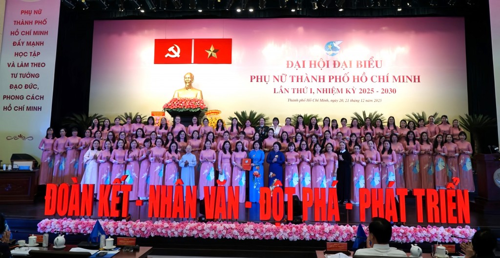 Ban chấp hành Hội Liên hiệp phụ nữ TP.HCM ra mắt với 75 người, Bà Võ Ngọc Thanh Trúc (đang phát biểu) làm Chủ tịch Hội Liên hiệp phụ nữ TP.HCM nhiệm kì 2025-2030