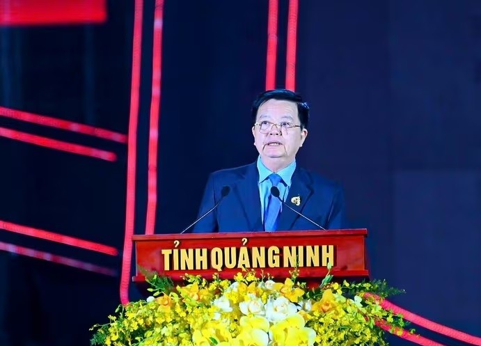 Đồng chí Mai Văn Chính, Phó Thủ tướng Chính phủ, nhấn mạnh về giá trị đặc biệt của Quần thể di tích và danh thắng Yên Tử - Vĩnh Nghiêm - Côn Sơn, Kiếp Bạc.