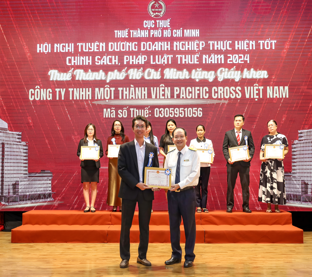 Công ty TNHH MTV Pacific Cross Việt Nam được Thuế TP Hồ Chí Minh vinhh danh