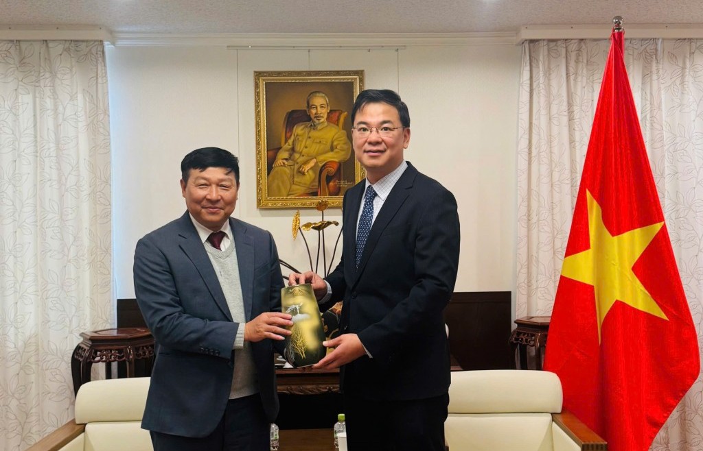 Thúc đẩy Cuộc vận động người Việt dùng hàng Việt tại Nhật Bản