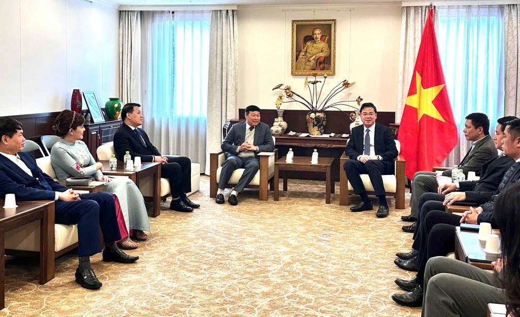 Thúc đẩy Cuộc vận động người Việt dùng hàng Việt tại Nhật Bản