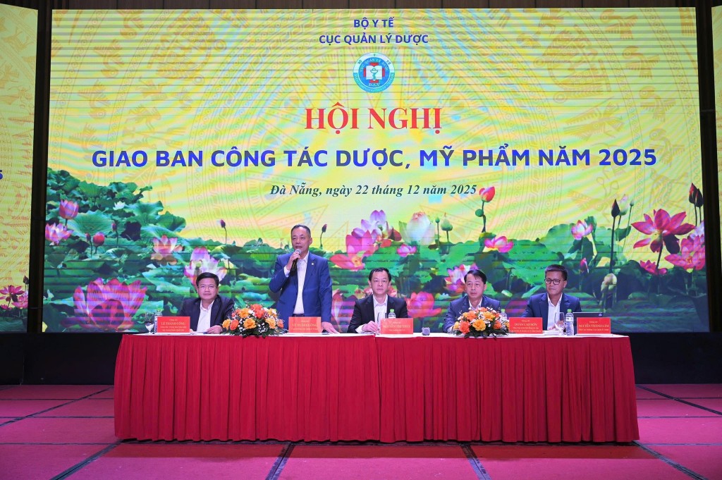 Phiên thảo luận tại Hội nghị