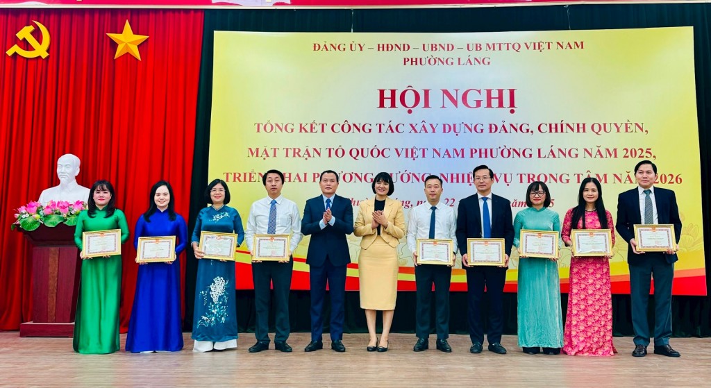 Phường Láng vượt 