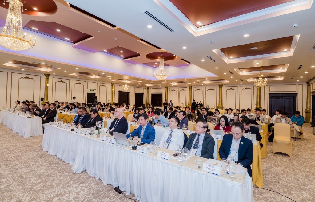 Hanwha Life tài trợ Hội thảo  Kinh tế số và Đổi mới công nghệ tài chính 2025