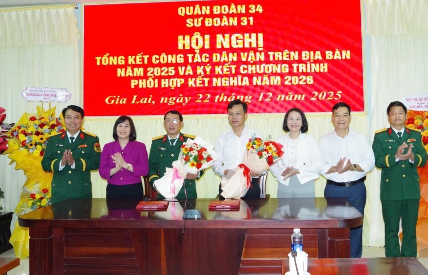 Sư đoàn 31 thắt chặt tình đoàn kết, quân với dân một ý chí