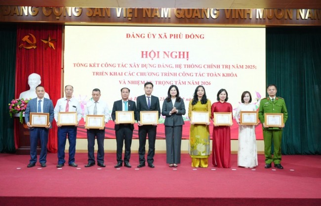 Tiếp tục đẩy mạnh cải cách hành chính gắn với chuyển đổi số