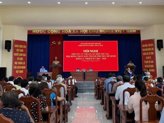 Cử tri xã Bàu Bàng phản ánh về tình trạng ô nhiễm môi trường