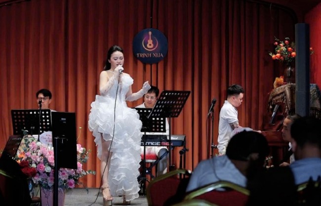 Diệu Thúy hát ballad, không chỉ là “họa mi” thính phòng