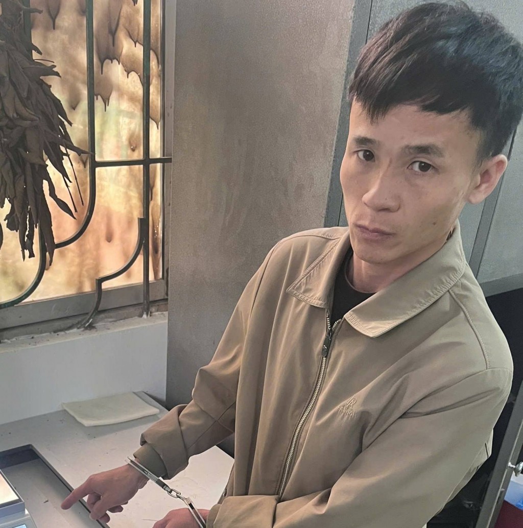 Đối tượng Bế Văn Lịch tại cơ quan Công an