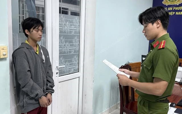 Đối tượng Văn Viết Long tại cơ  quan Công an