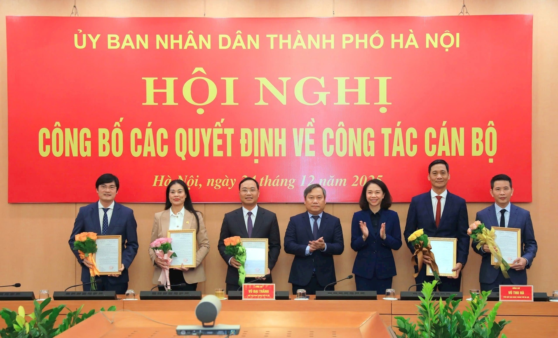 Trao quyết định bổ nhiệm, điều động 5 lãnh đạo sở, ngành, đơn vị
