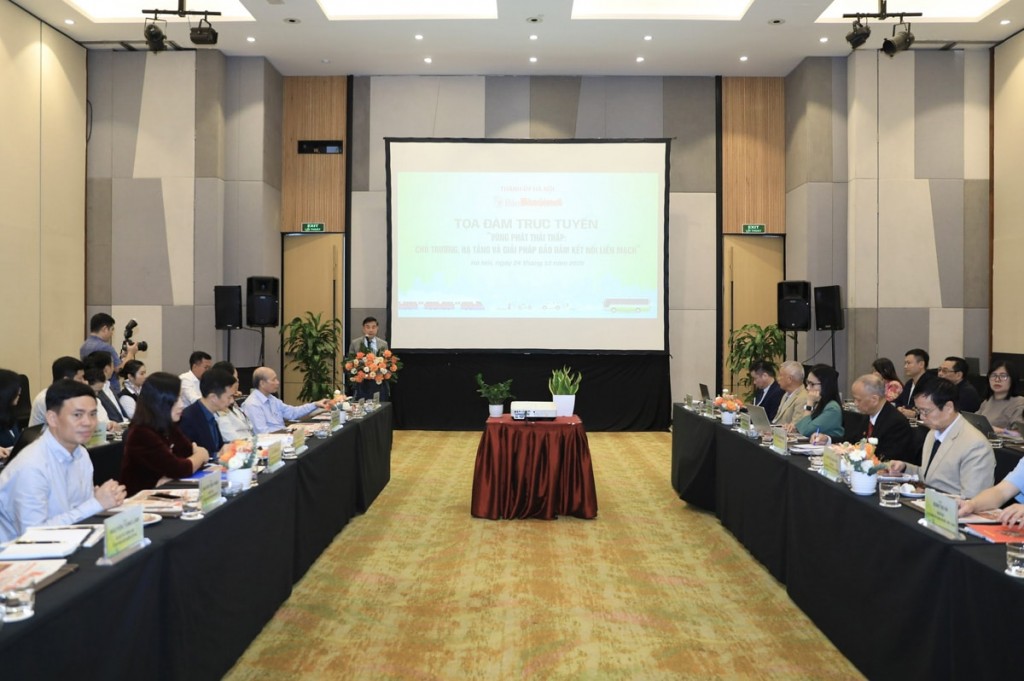 Quang cảnh tọa đàm. Ảnh: Quang Thái