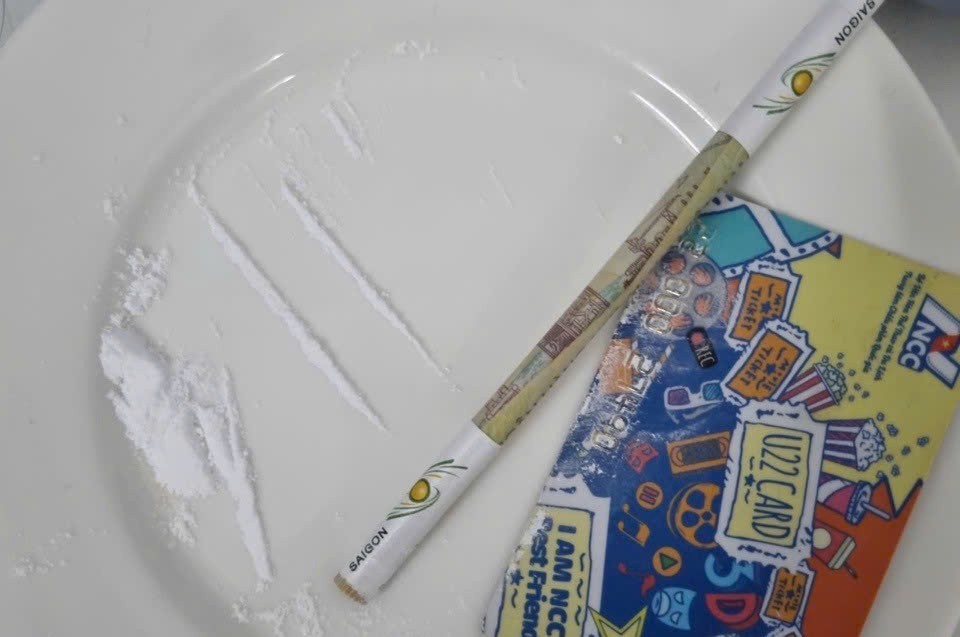 Phường Giảng Võ bắt giữ 2 đối tượng sử dụng ma túy