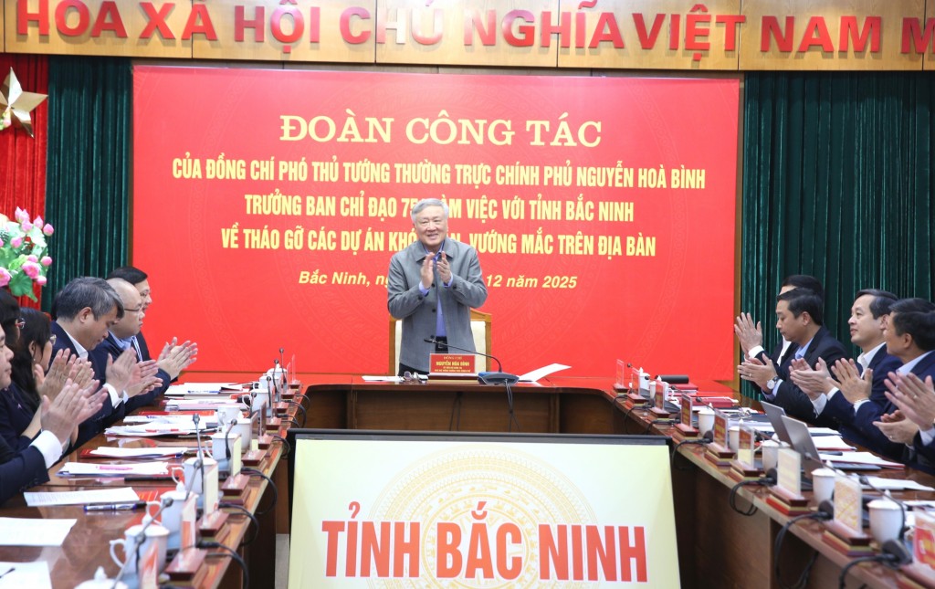 Phó Thủ tướng Thường trực Chính phủ Nguyễn Hòa Bình, Trưởng Ban Chỉ đạo 751 làm việc với UBND tỉnh Bắc Ninh về việc tháo gỡ khó khăn, vướng mắc cho các dự án trên địa bàn tỉnh - Ảnh: VGP/Nguyễn Hoàng
