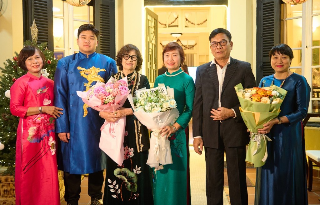 Người phụ nữ đầu tiên tại Việt Nam được phong tặng danh hiệu MBE của Vương quốc Anh