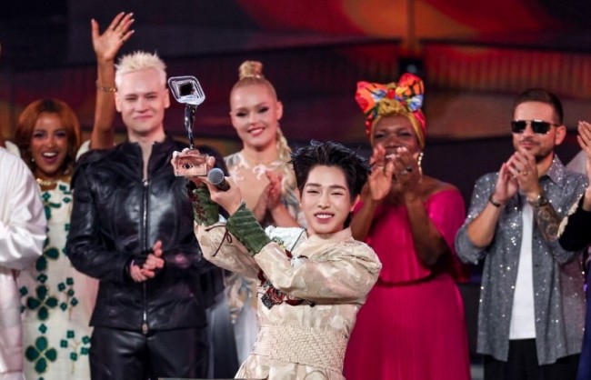 Đức Phúc bật khóc trong bộ phim tài liệu về Quán quân Intervision 2025