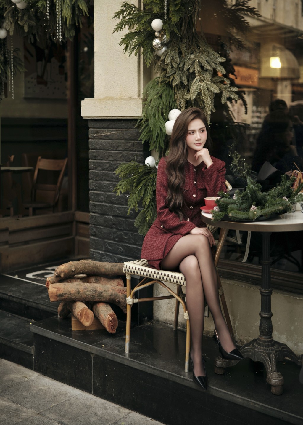 Phan Minh Huyền cuốn hút trong bộ ảnh mùa Giáng sinh