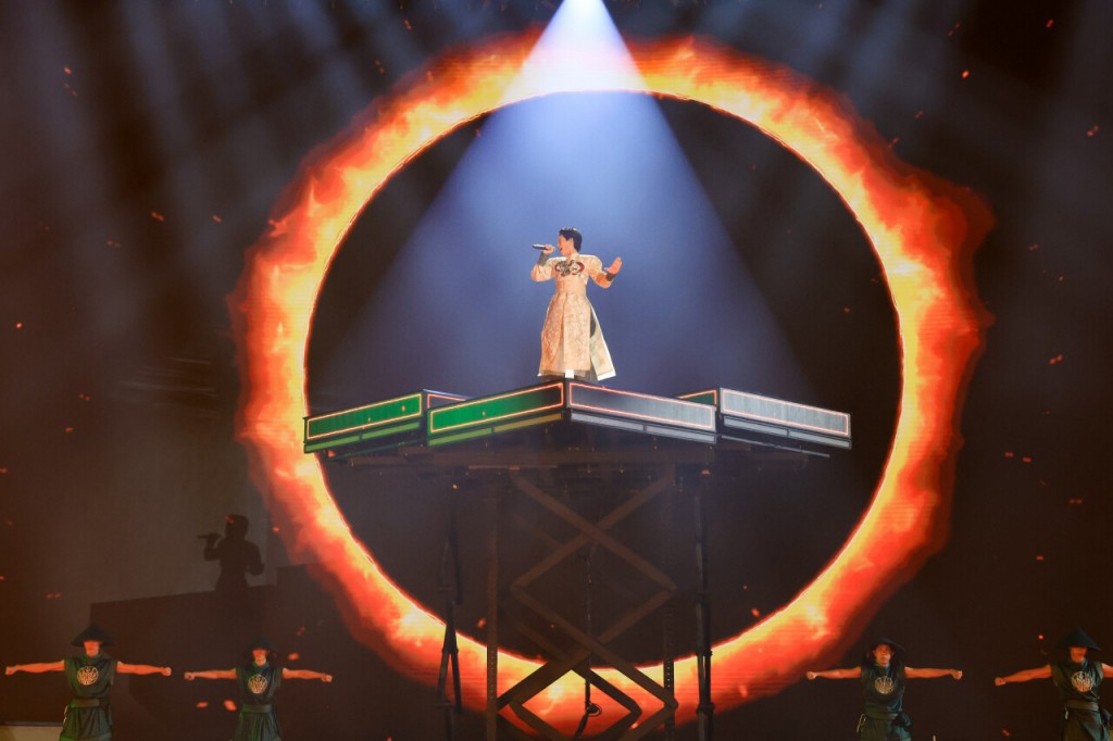 Đức Phúc bật khóc trong bộ phim tài liệu về Quán quân Intervision 2025 Đức Phúc bật khóc trong bộ phim tài liệu về Quán quân Intervision 2025