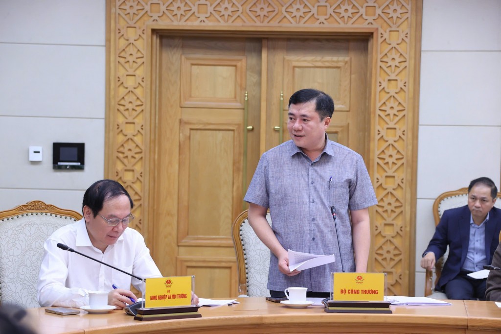 Quản lý nghiêm, quy định rõ, số liệu khoa học, đầy đủ