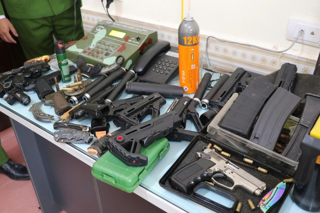 Nghệ An: Bắt 42 đối tượng, thu giữ 64 khẩu súng quân dụng, 28.720 viên đạn...