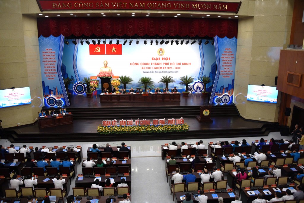 Quang cảnh đại hội