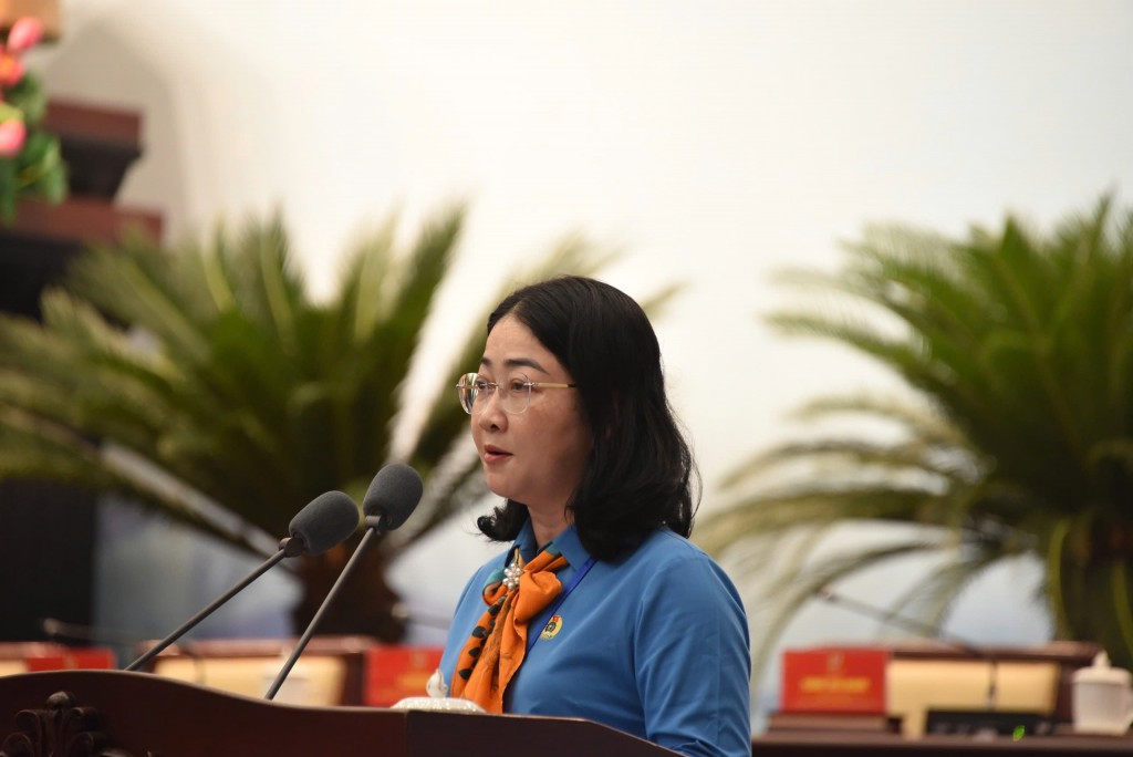 Bà Nguyễn Kim Loan, Thành ủy viên, Phó Chủ tịch Liên đoàn Lao động TP Hồ Chí Minh.